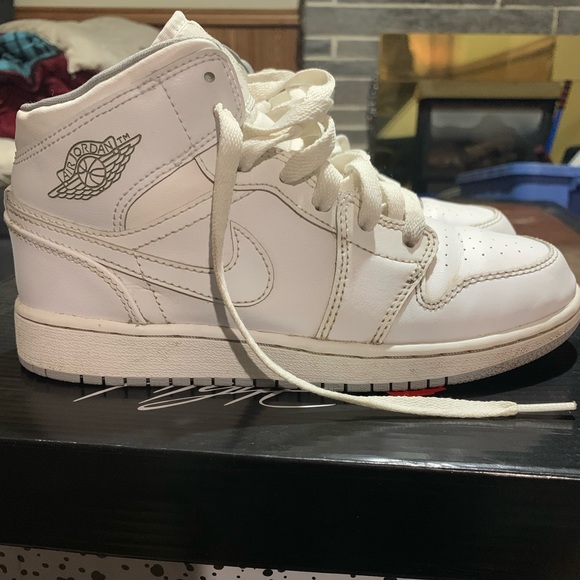 Jordan 1s - Picture 2 of 5